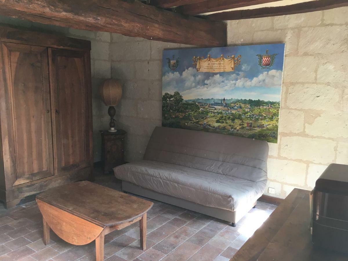 Les Ecoteries Villa Fontevraud-l'Abbaye Luaran gambar